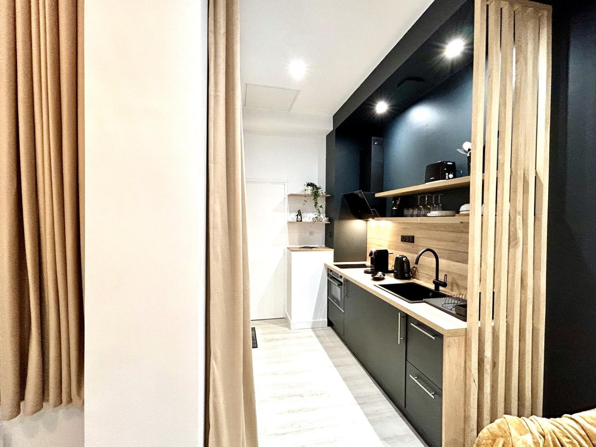 Suite Cosy Jacuzzi Troyes - Secrets D'Ana Εξωτερικό φωτογραφία